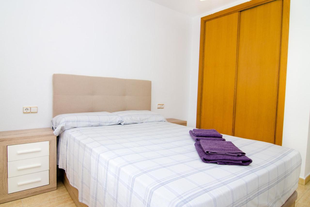 Apartamento de 4 dormitorios muy céntrico en San Juan Pueblo a tan sólo 2,5 km de la playa de San Juan y Muchavista Exterior foto