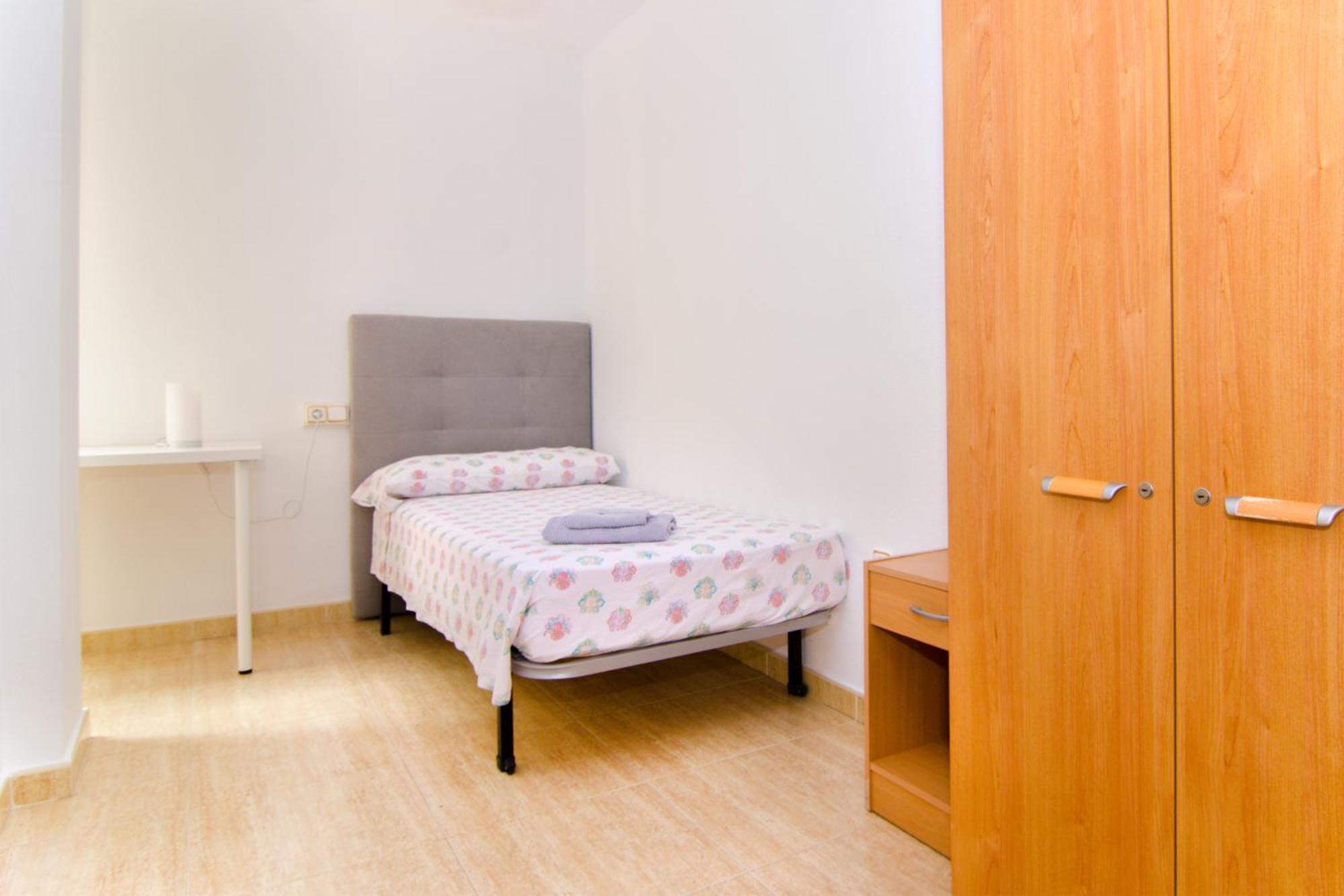 Apartamento de 4 dormitorios muy céntrico en San Juan Pueblo a tan sólo 2,5 km de la playa de San Juan y Muchavista Exterior foto